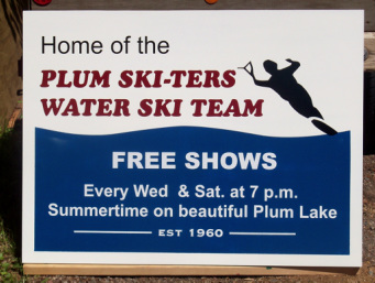 sayner wall sign